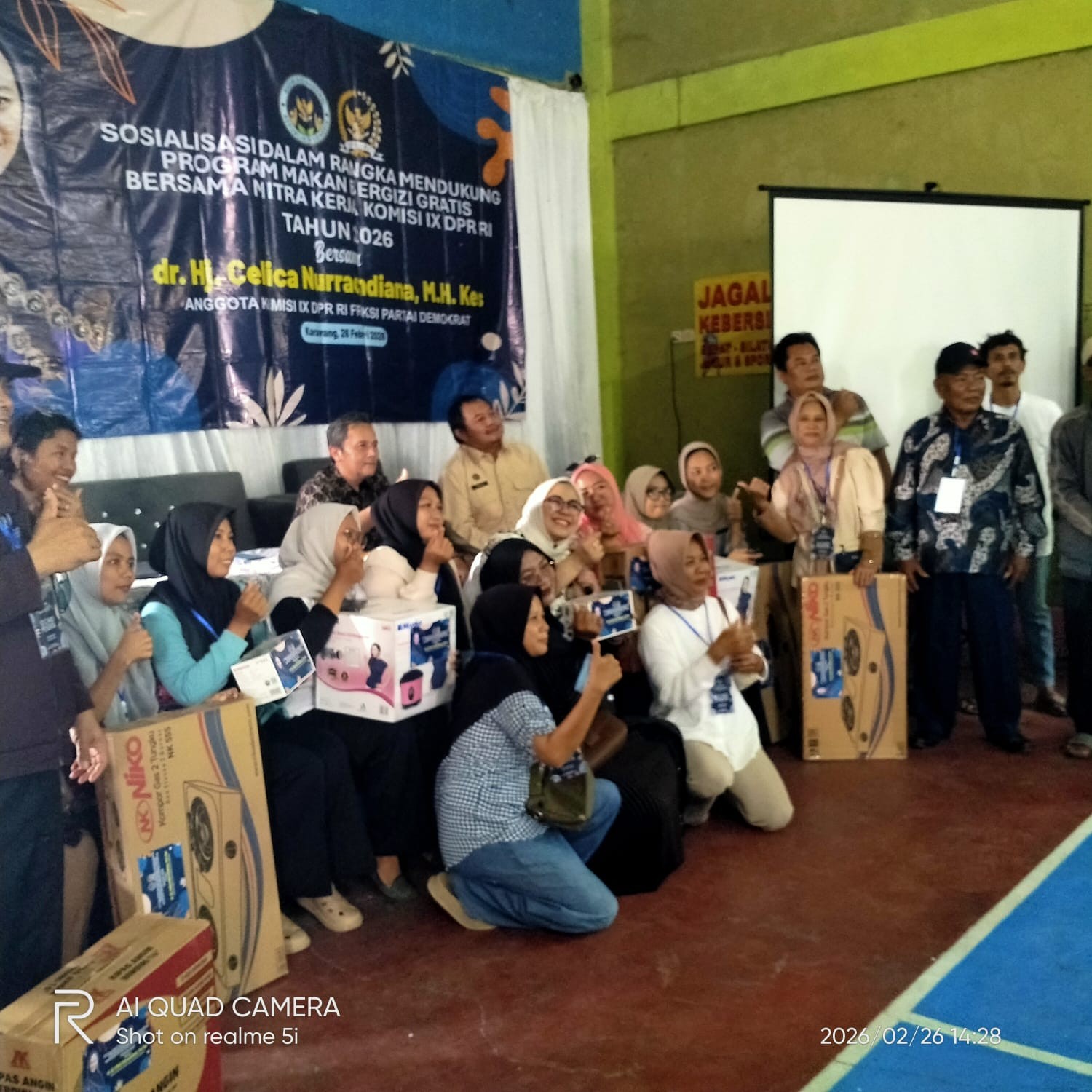 Teh Celli Dukung Program Makanan Bergizi Gratis di Karawang